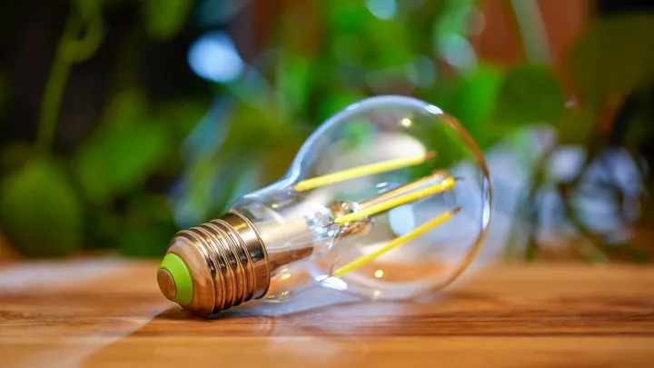 8 Ways Businesses Can Save Energy and Reduce Their Carbon Footprint