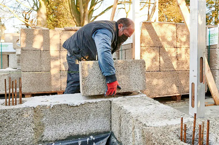Innovating Sustainable Construction with Hempcrete Blocks