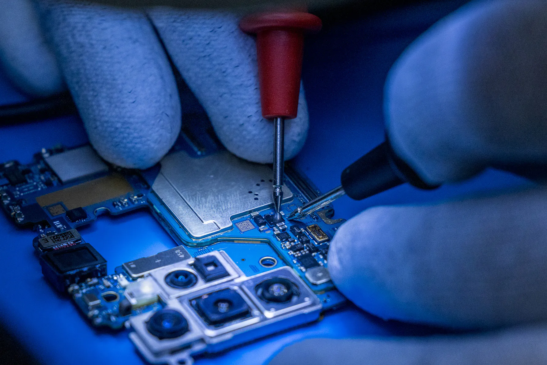 Electronic device refurbishing in the United Kingdom